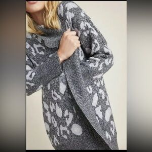 Cupcakes & Cashmere Molly leopard jacquard print open cardigan